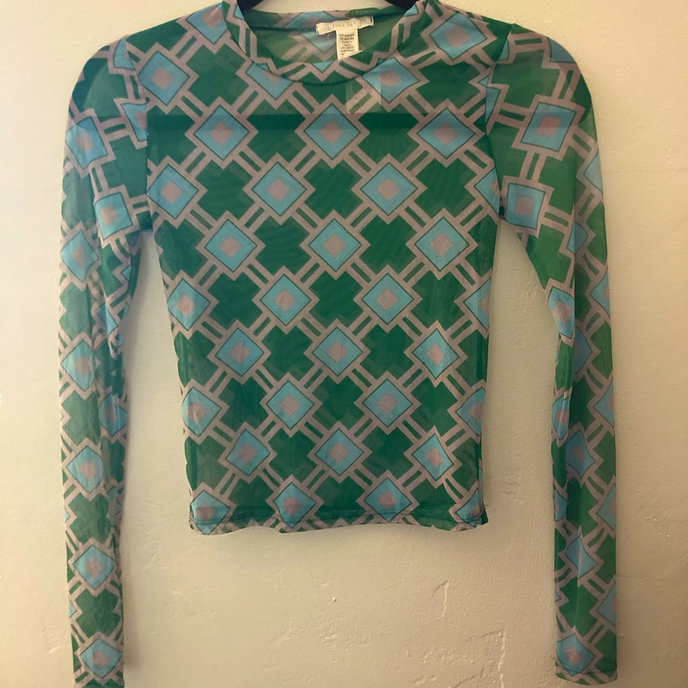 Geometric mesh design shirt